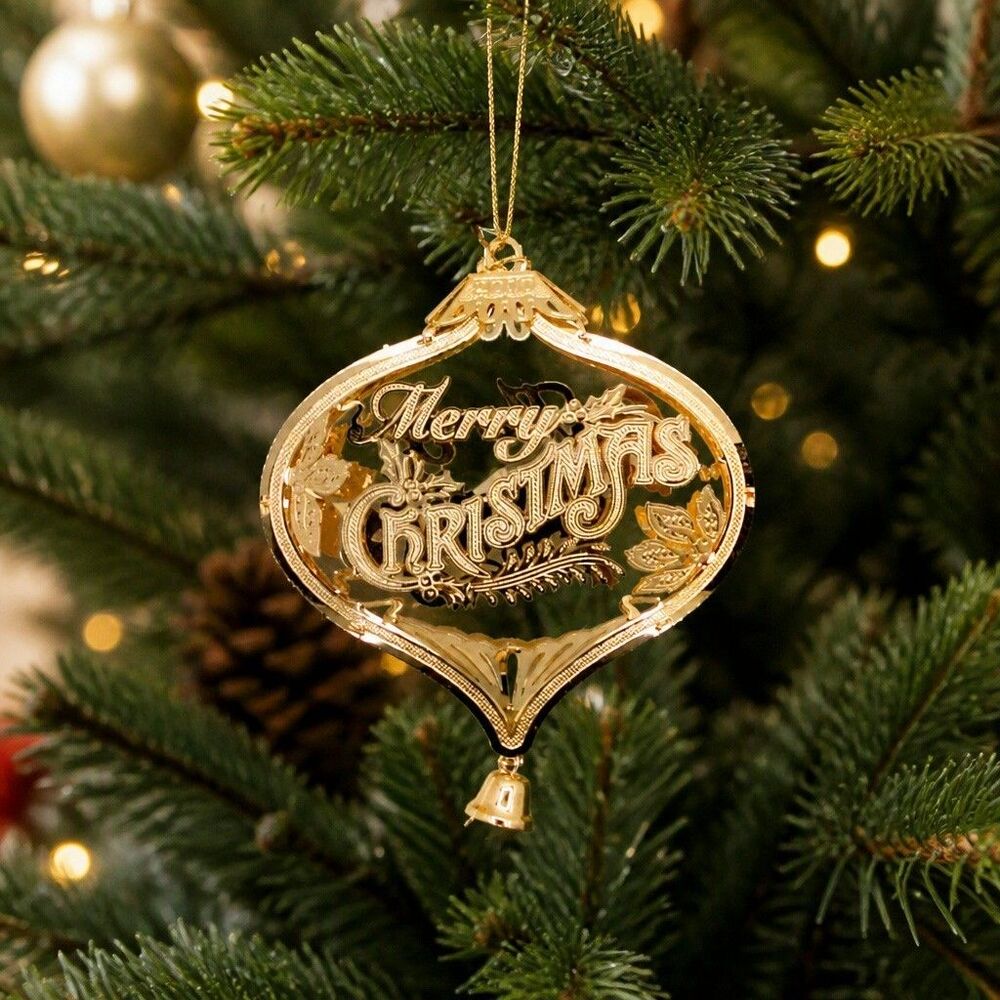 Danbury Mint 2010 Merry Christmas Gold Ornament 23kt Gold Plated Coquette